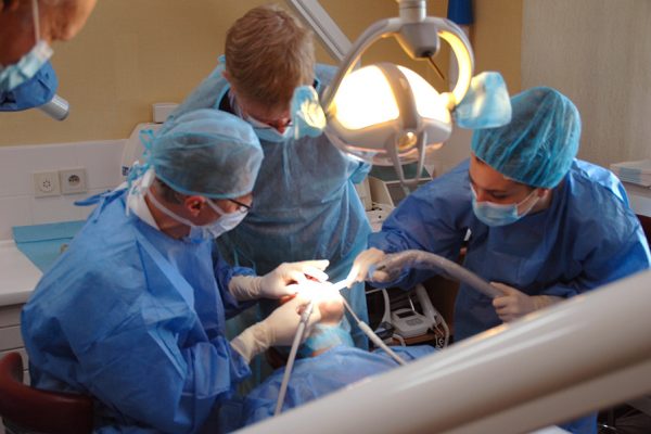 Séminaire « LIVE SURGERY » avec Pascal EPPE le 18 octobre 2018 à Etalle